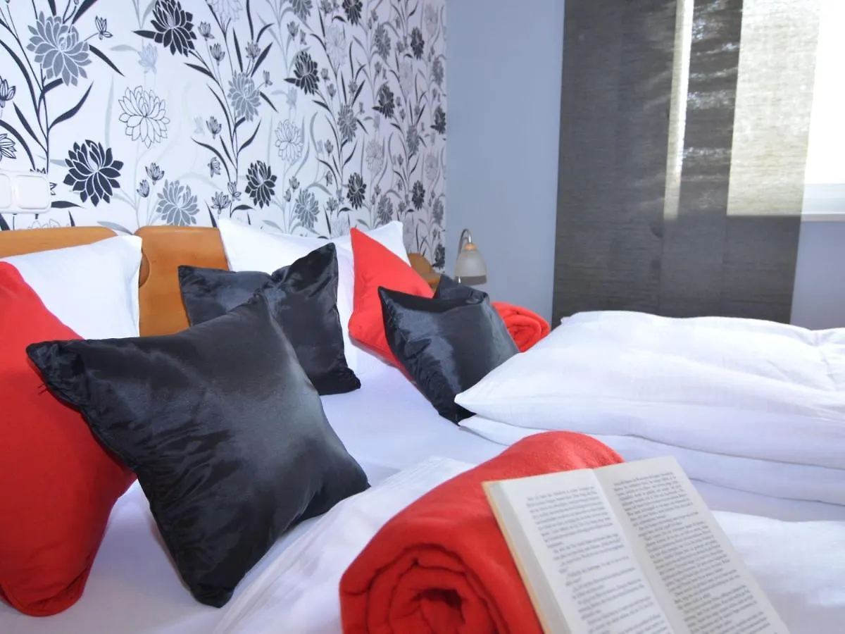 Wonderful Apartment With Barrel Sauna Stockheim